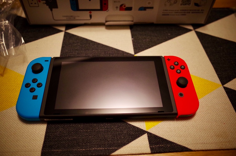 任天堂(Nintendo)Switch开箱