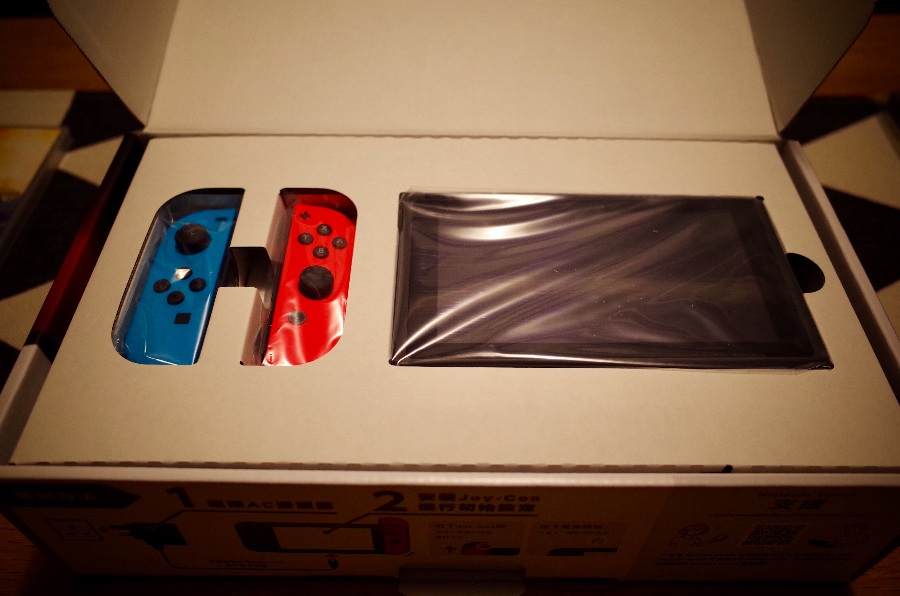 任天堂(Nintendo)Switch开箱
